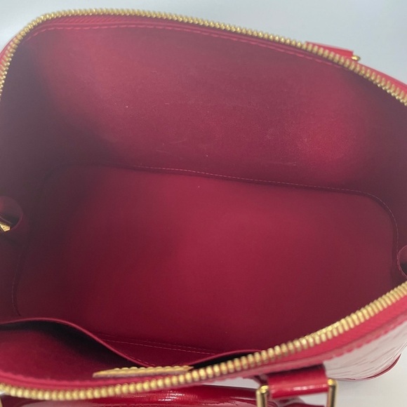 LOUIS VUITTON | ALMA PM VERNIS | CERISES - Picture 7 of 15